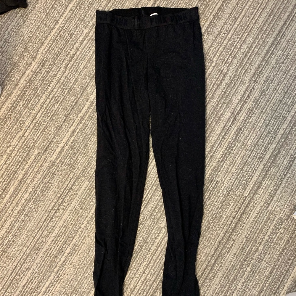 Black leggings